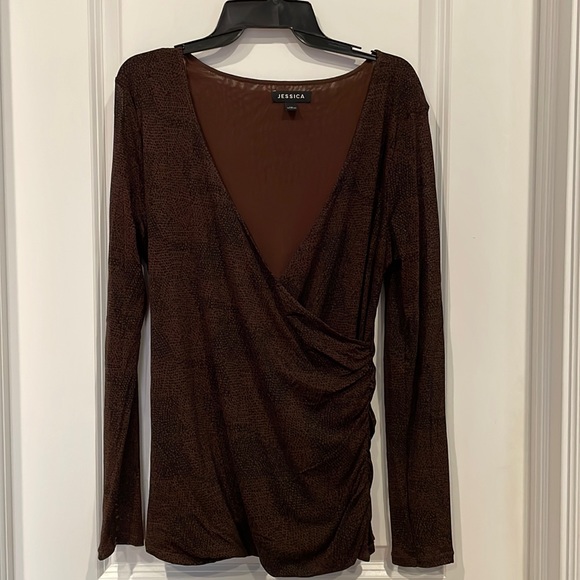 Ladies long sleeve shear print top. - Picture 1 of 3